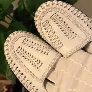White woven leather moc toe sling backs COMFORT 8